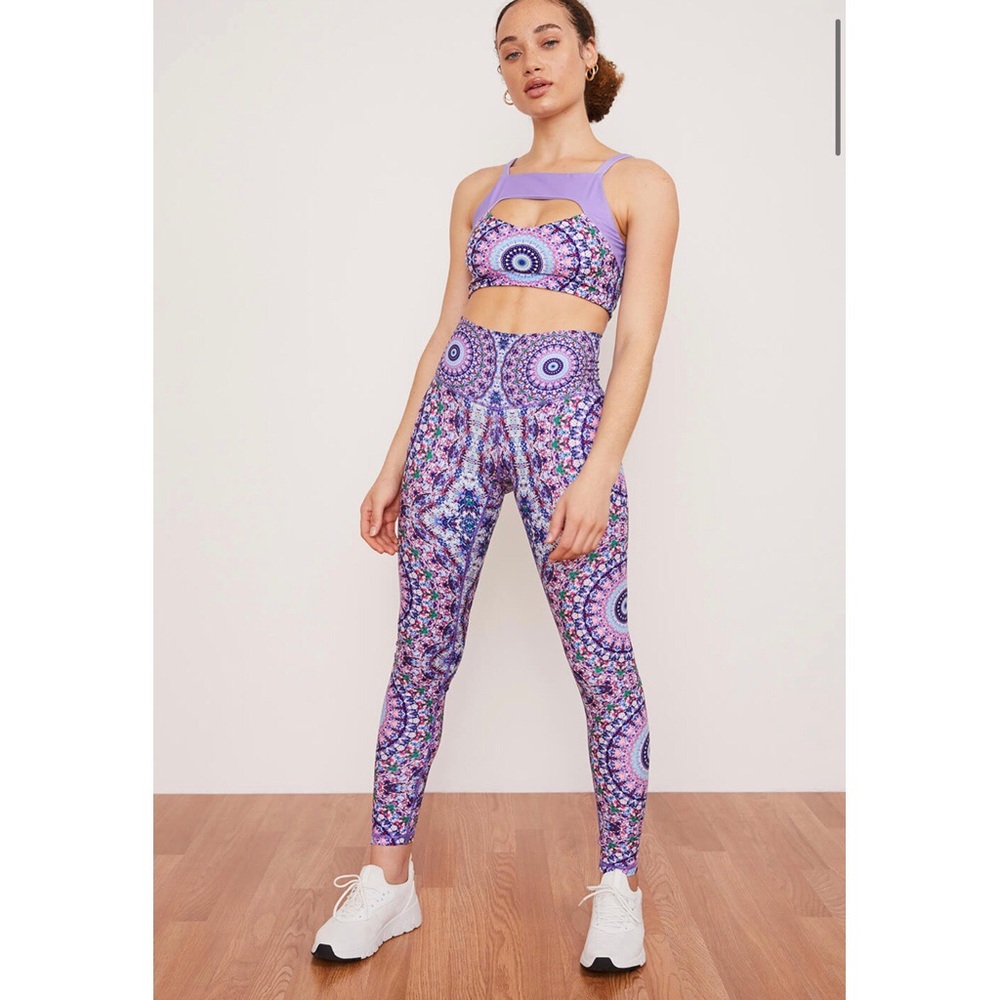 Wolven Chakra Legging and Reversible Four-Way Top